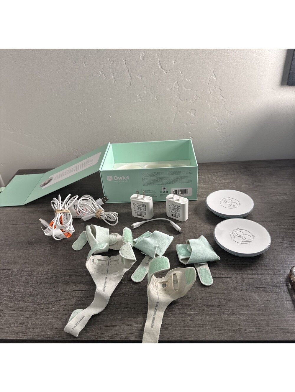 Owlet Smart Baby Monitor 5 Socks, 1 Insert, 2 Charging Bases